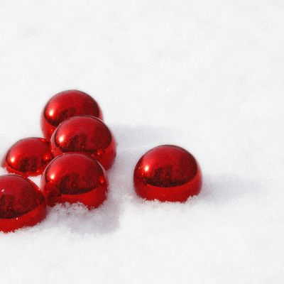 Christmas snow balls